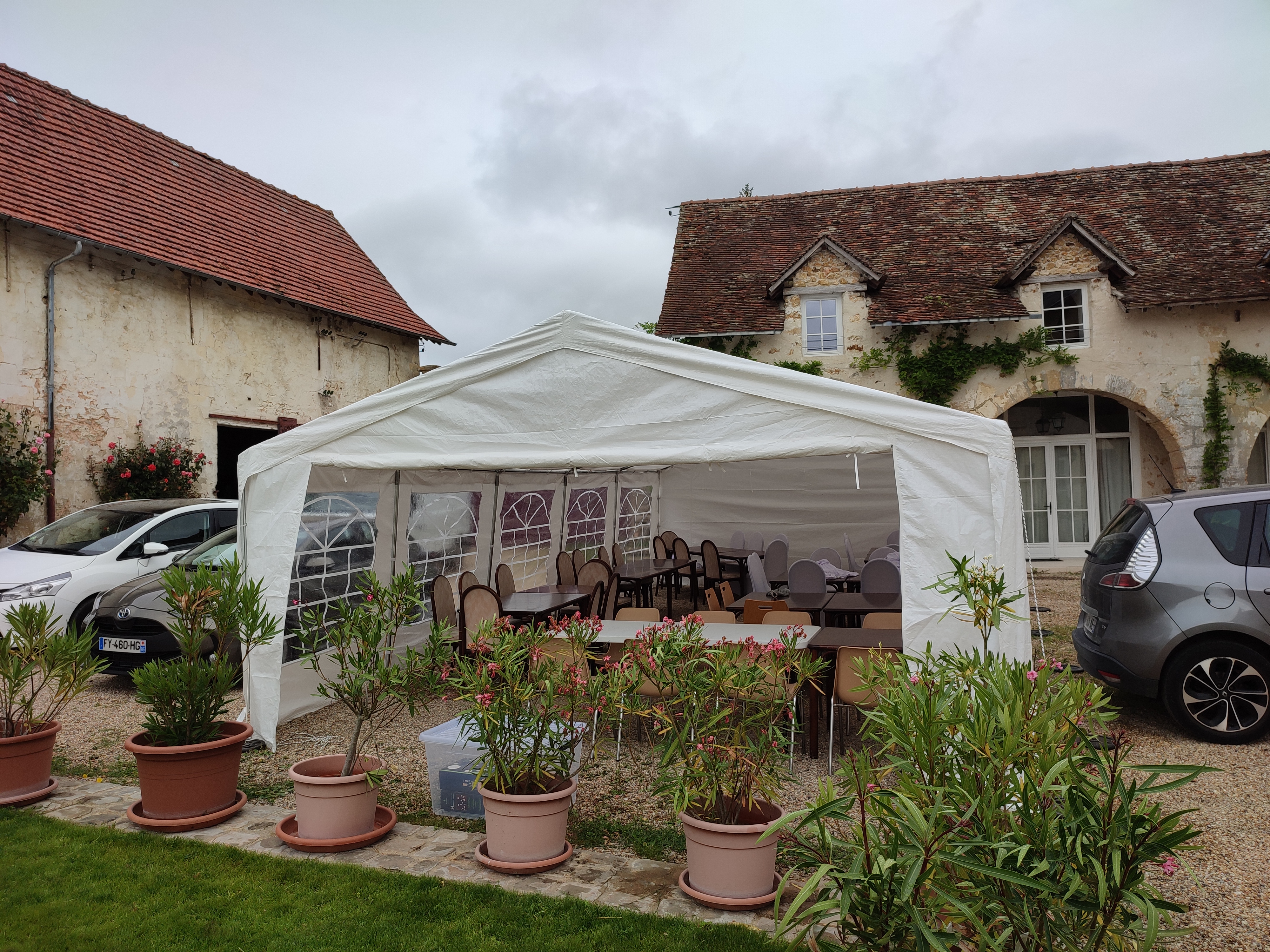 Tente réception de 50m2.